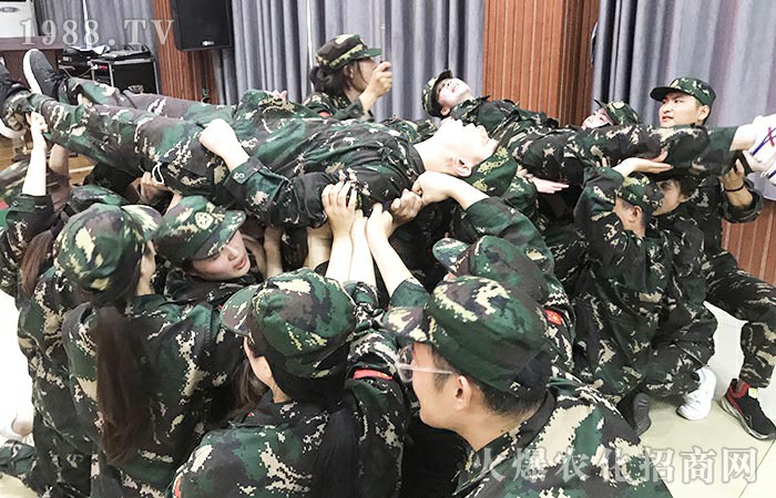 人生處處是課堂，累并快樂著！