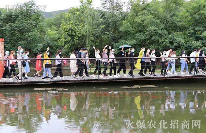 弘揚紅旗渠的精神——自力更生，艱苦奮斗