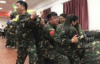 人生充滿著期待，夢(mèng)想連接著未來(lái)！